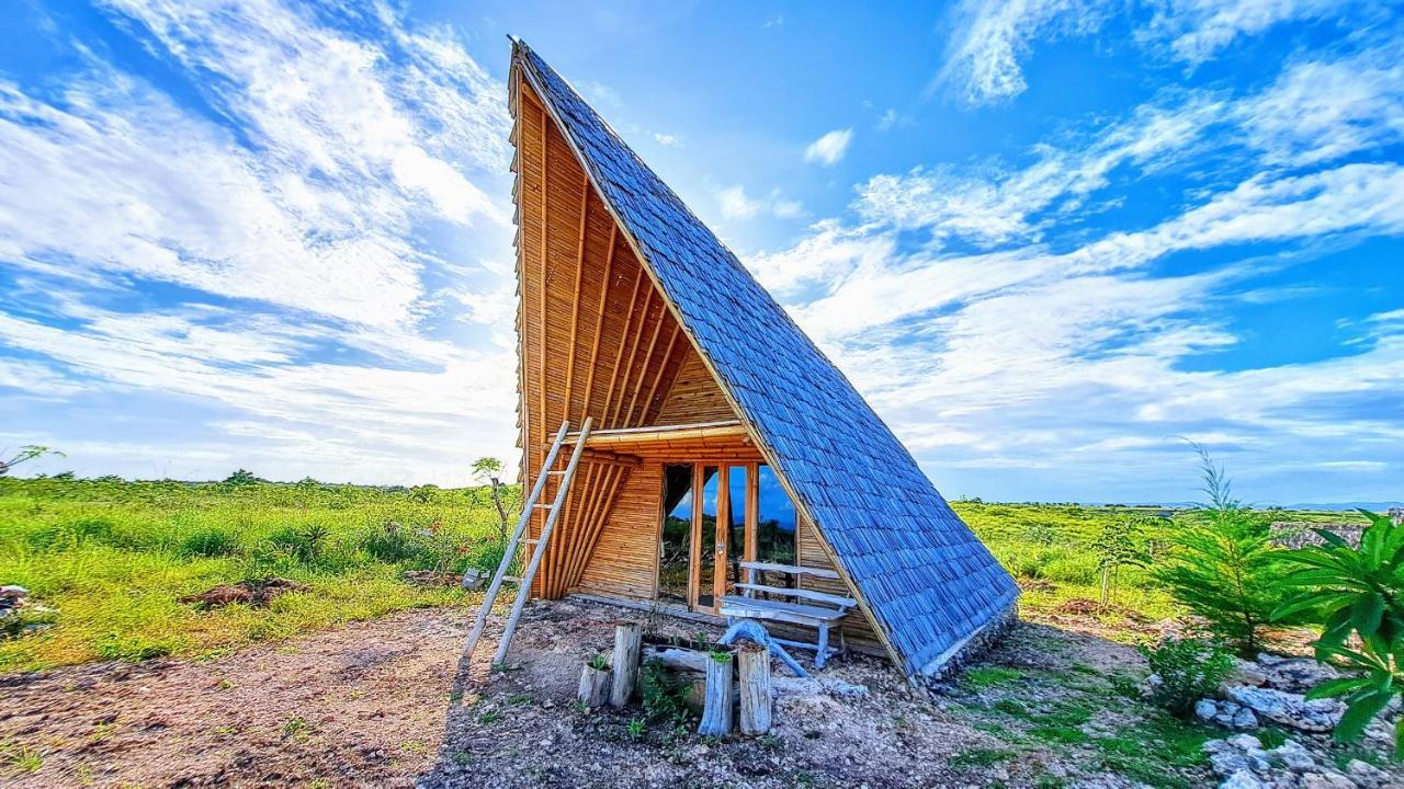 Hars Garden Sumba Hotel Waingapu Buitenkant foto