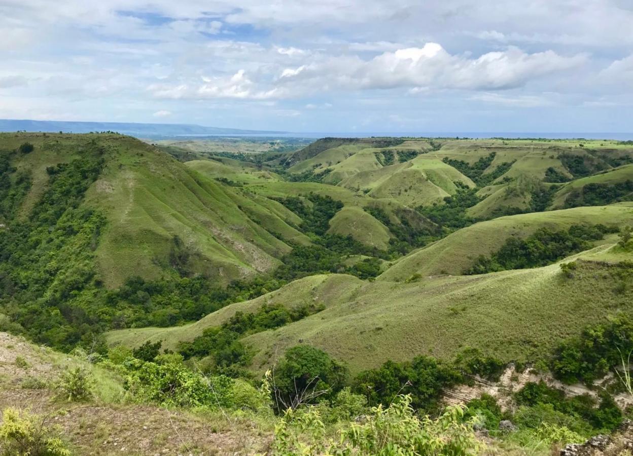 Hars Garden Sumba Hotel Waingapu Buitenkant foto