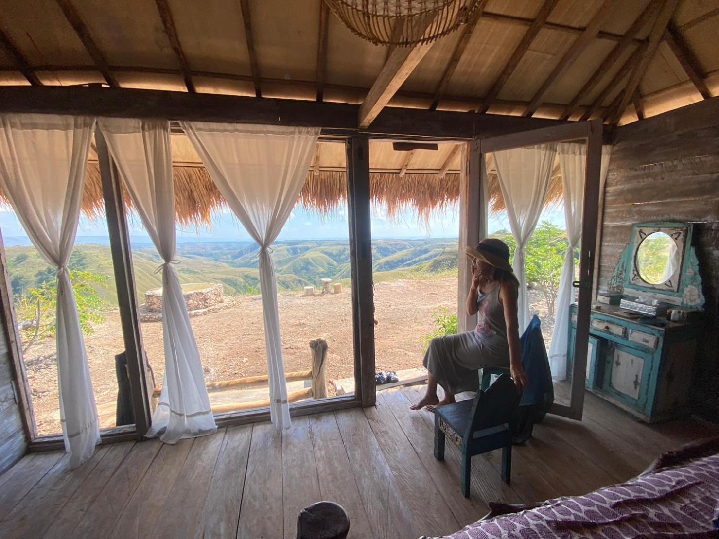 Hars Garden Sumba Hotel Waingapu Buitenkant foto