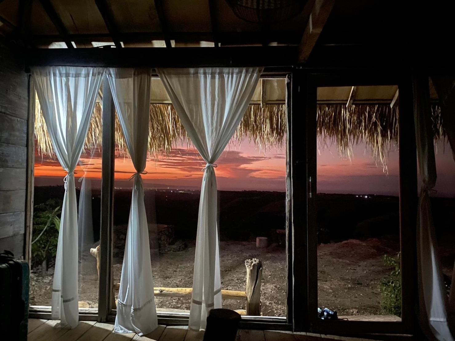 Hars Garden Sumba Hotel Waingapu Buitenkant foto